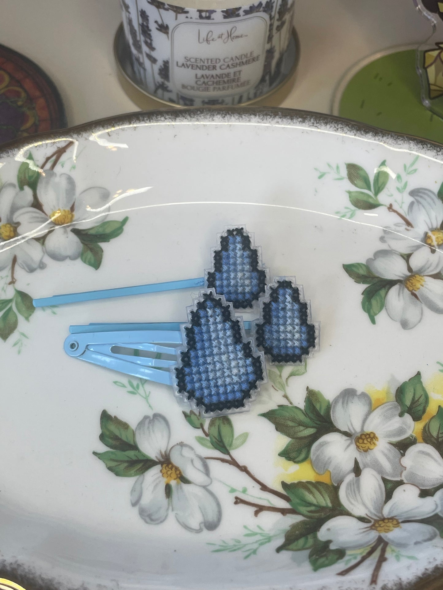 Retro Emote Pins